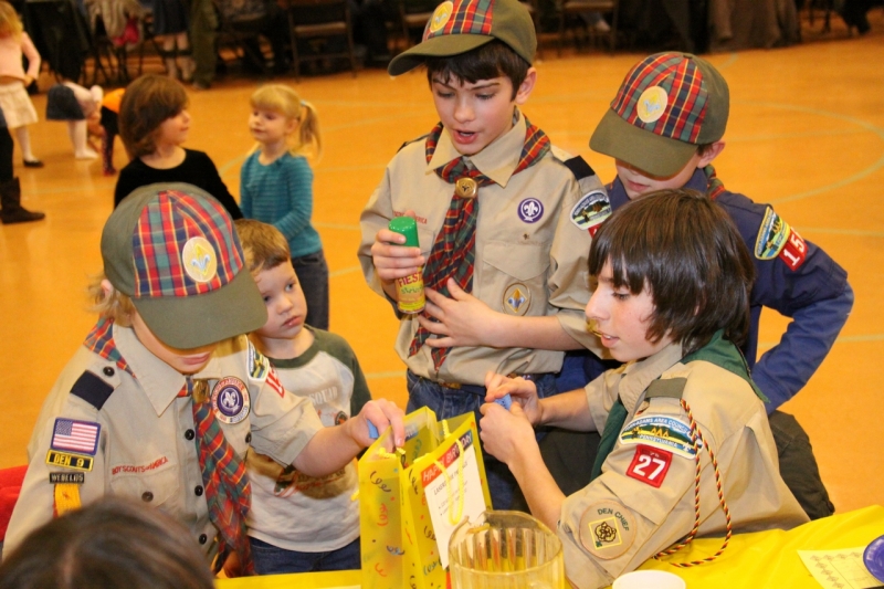 2011 SlideShow BlueAndGold-049.jpg